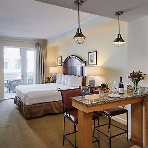 Classic Studio Residence